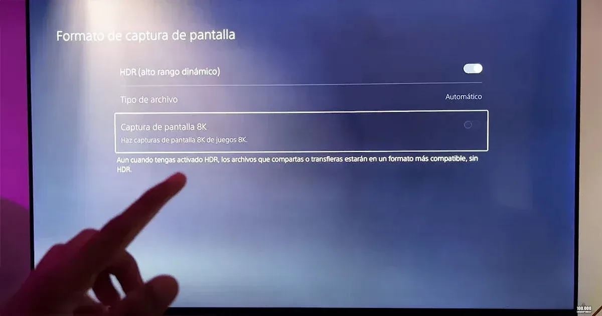 Menú PS5 "Formato de captura de pantalla" con opción Captura 8K y HDR activado