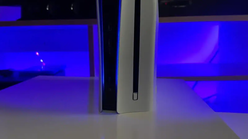 PS5 no enciende: consola con la luz azul parpadeante y cómo solucionarlo paso a paso